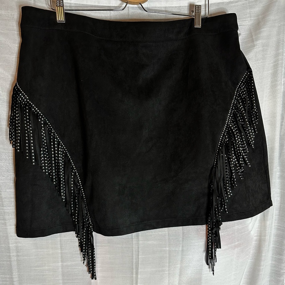 SHEIN velvet fringe skirt.